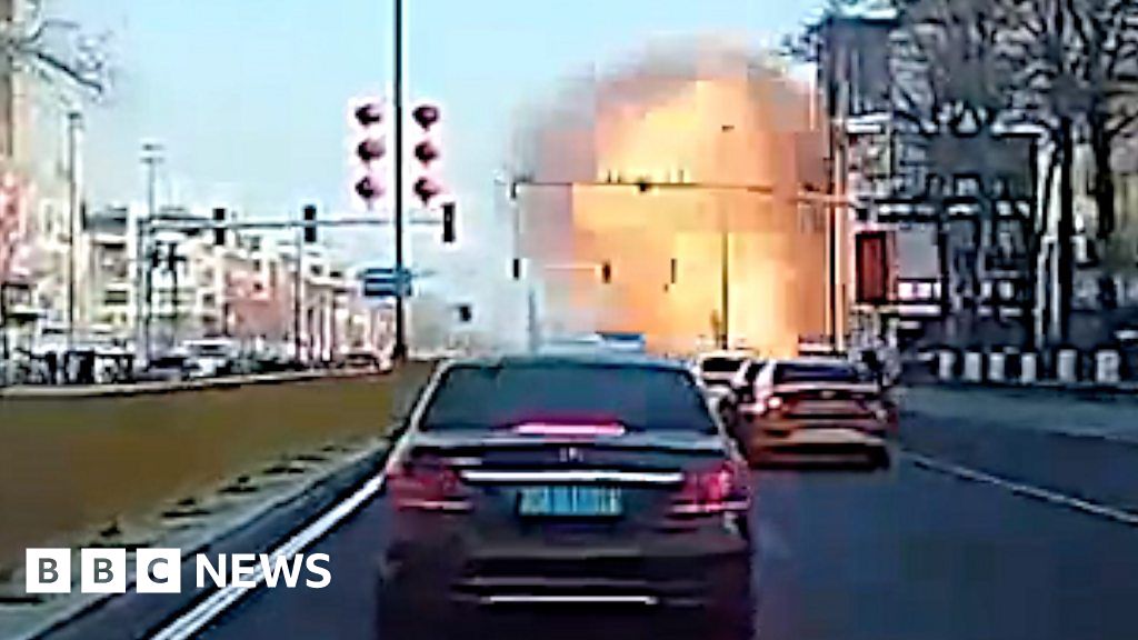 "Fatal Explosion Strikes Chinese Restaurant in Hebei Province"