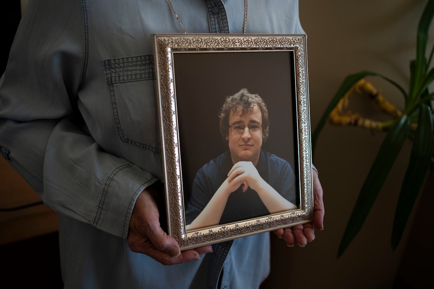 Featured image for "Kratom Controversy: Usage Soars Despite Safety Concerns"