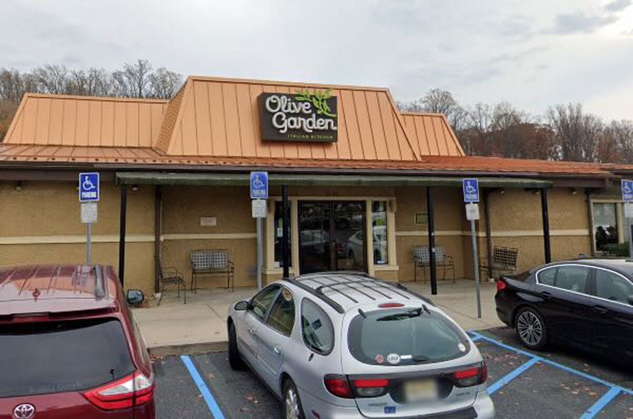 Featured image for "Olive Garden Worker in N.J. Tests Positive for Hepatitis A, Diners Urged to Get Vaccine"