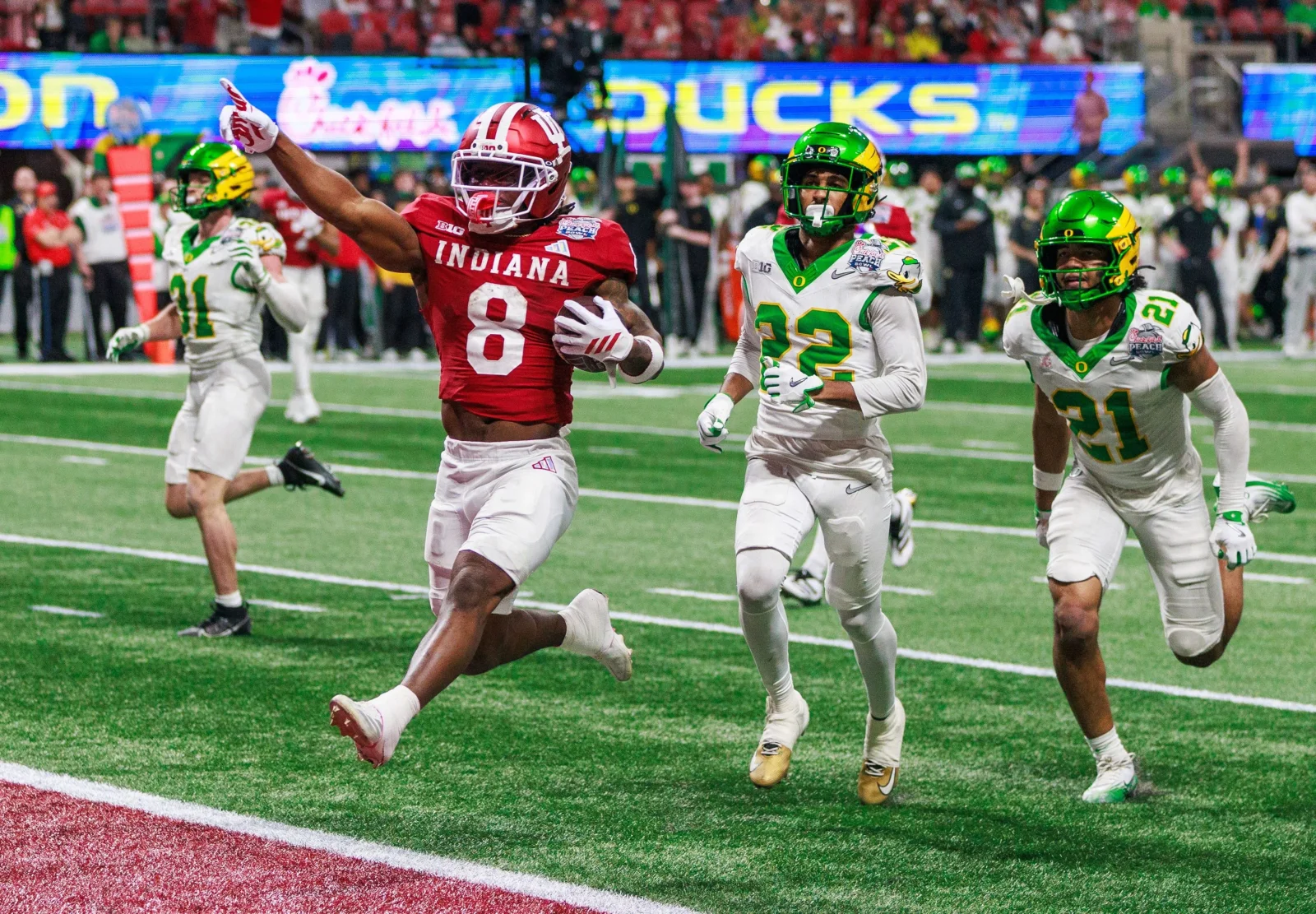 Indiana Dashes Oregon to Take Command at Peach Bowl
