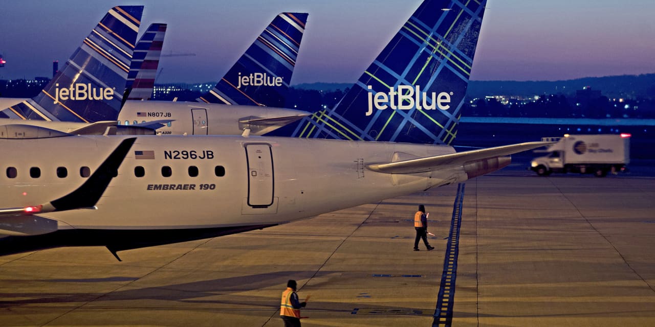 Featured image for "JetBlue Stock Plummets: Uncovering the Key Factors"