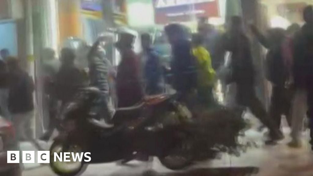 Featured image for Iran Protests Continue Amid Economic and Military Tensions