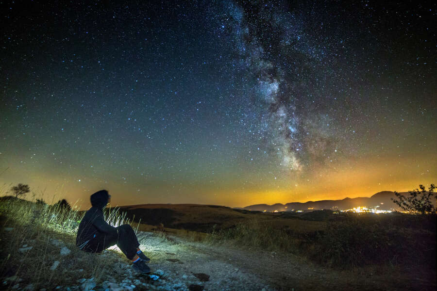 Moon Joins Mars and Venus in Planetary Alignment This Weekend