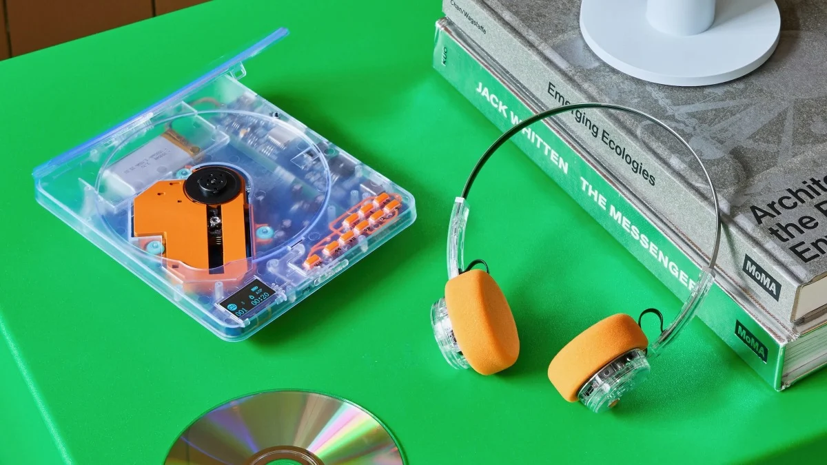 Featured image for Retro Revival: Modern Bluetooth CD Players Blend Nostalgia with Cutting-Edge Tech