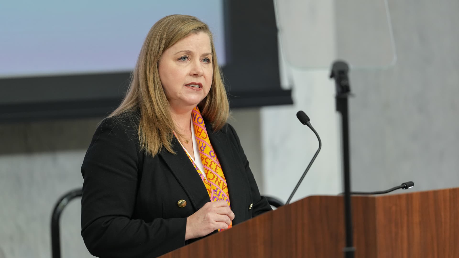 Featured image for US Regulators Drop Climate Risk Guidelines for Banks