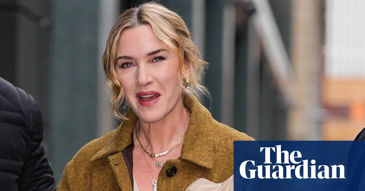 Featured image for Kate Winslet Opens Up About Body Shaming and Media Intrusion