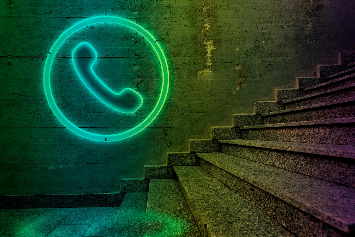 Featured image for Neon, the Second-Largest Social App, Pays Users for Calls and Sells Data to AI Companies