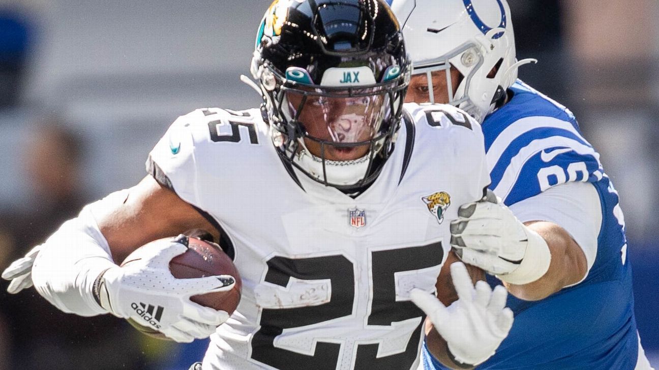 Featured image for Cole Beasley reunites with Brian Daboll, signs with New York Giants