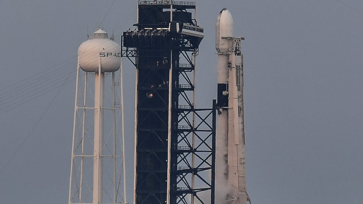 "SpaceX's Starlink Launch Scrubs for Second Day, Sets Historic Milestone with World's Largest Rocket"