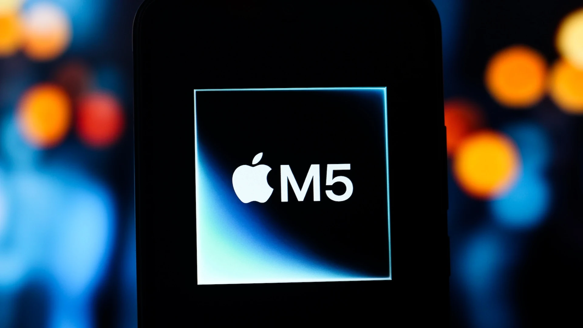 Featured image for Apple's M5 MacBook Pro: A Powerful, Discounted Choice for Creators