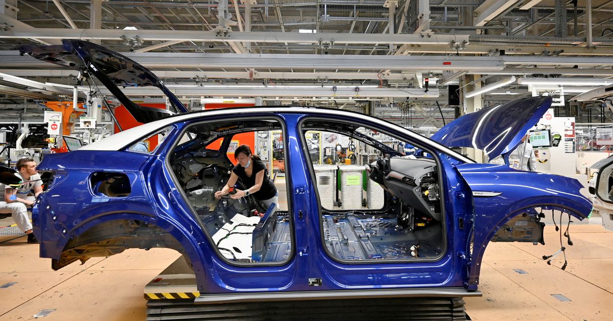 Featured image for Volkswagen faces production halt and shifts change due to IT outage and weaker demand