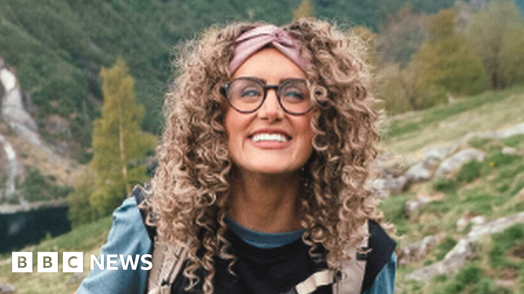 Featured image for "Cancer Survivor Attacked by Trolls on Social Media for Wearing Wigs"