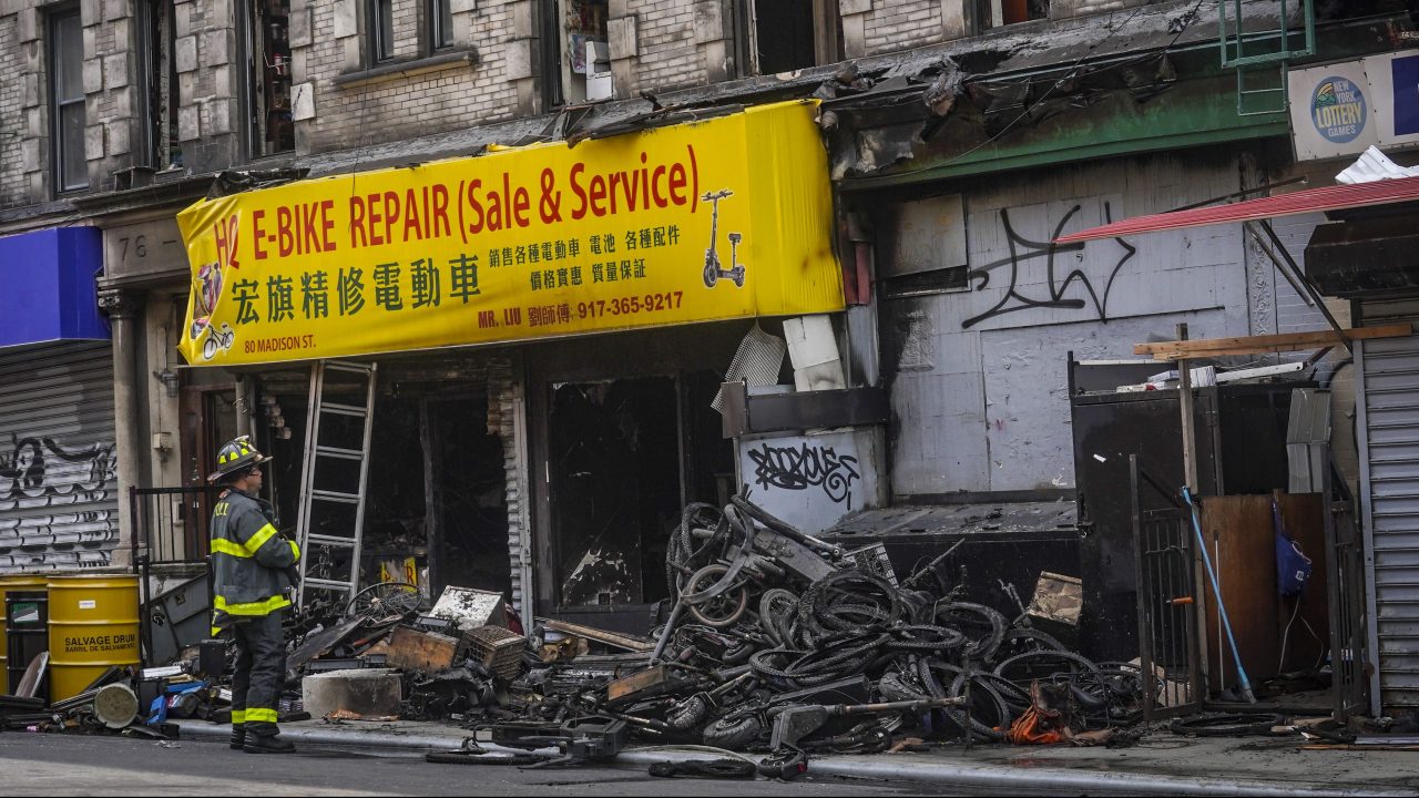 Rising e-bike popularity sparks surge in battery-related fires