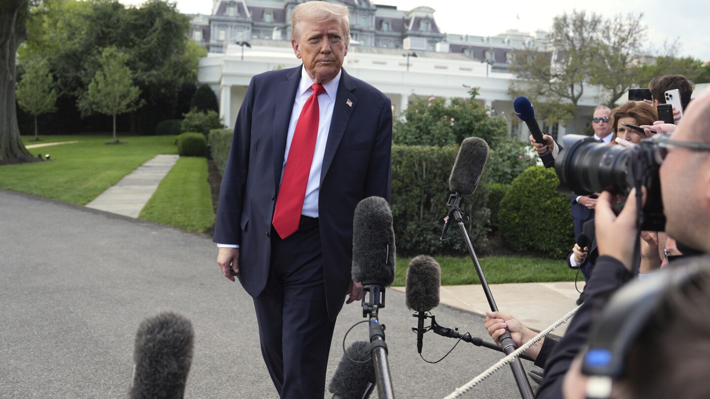 Featured image for Trump commemorates 9/11 at Yankees game amid heightened security