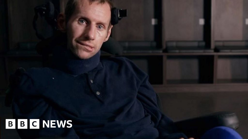 Featured image for Rugby Legend Rob Burrow's Final Message: Cherish Every Moment