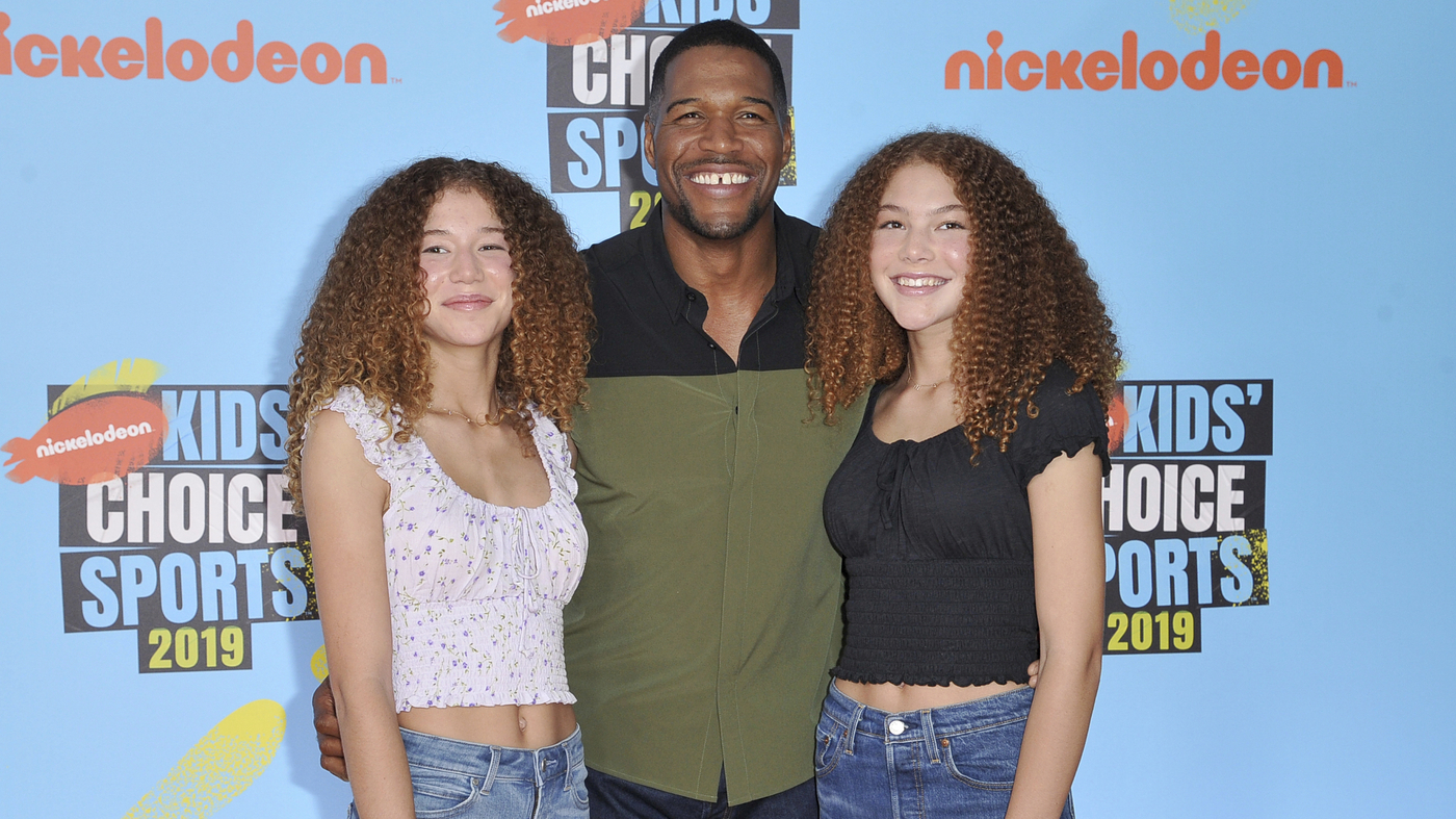 "Michael Strahan's Daughter Isabella, 19, Battles Brain Tumor Diagnosis"