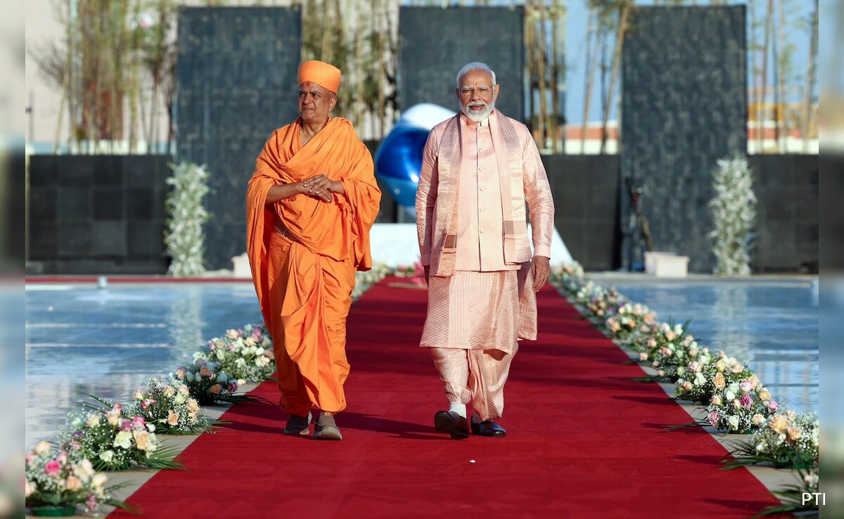 Featured image for "PM Modi Inaugurates Hindu Temple in Abu Dhabi, Strengthening India-UAE Ties"