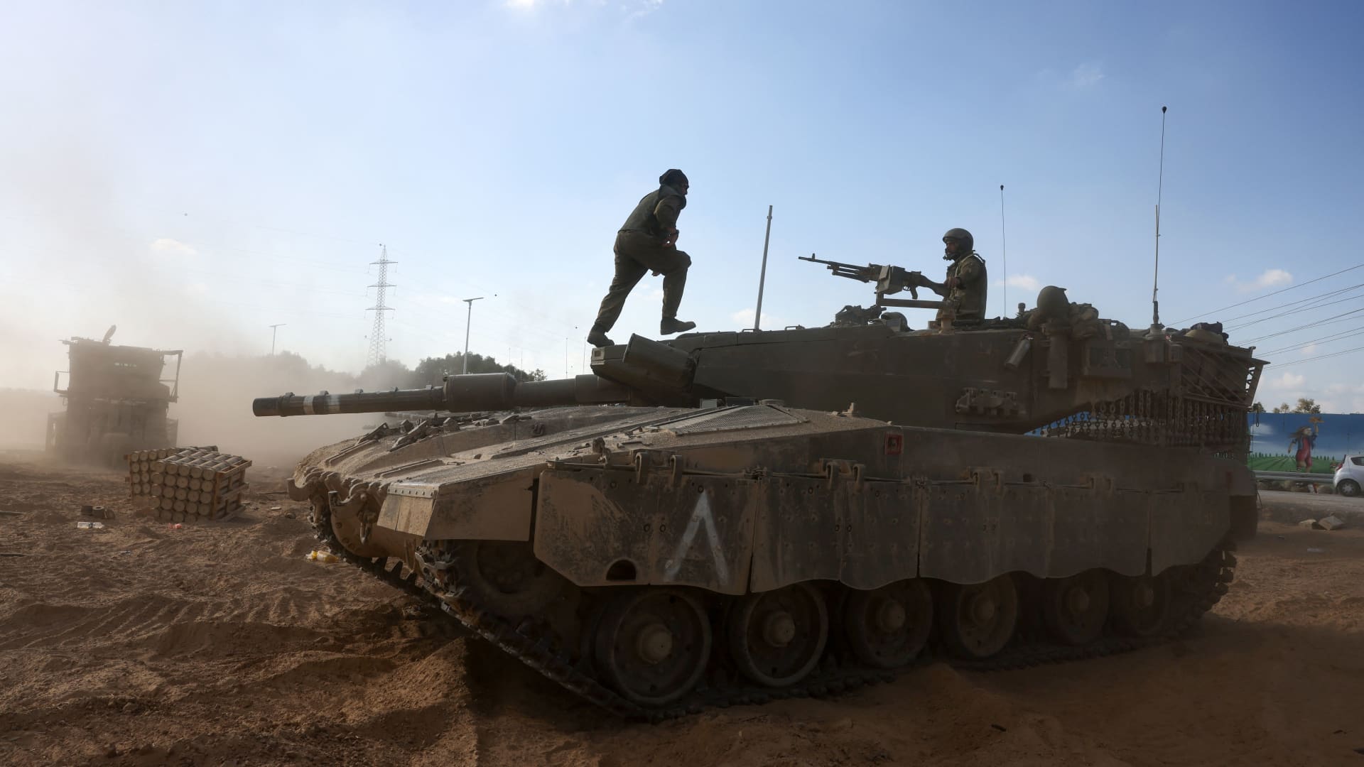 "Israel-Hamas Conflict Escalates: Updates on Ground Offensive and Biden's Potential Trip"