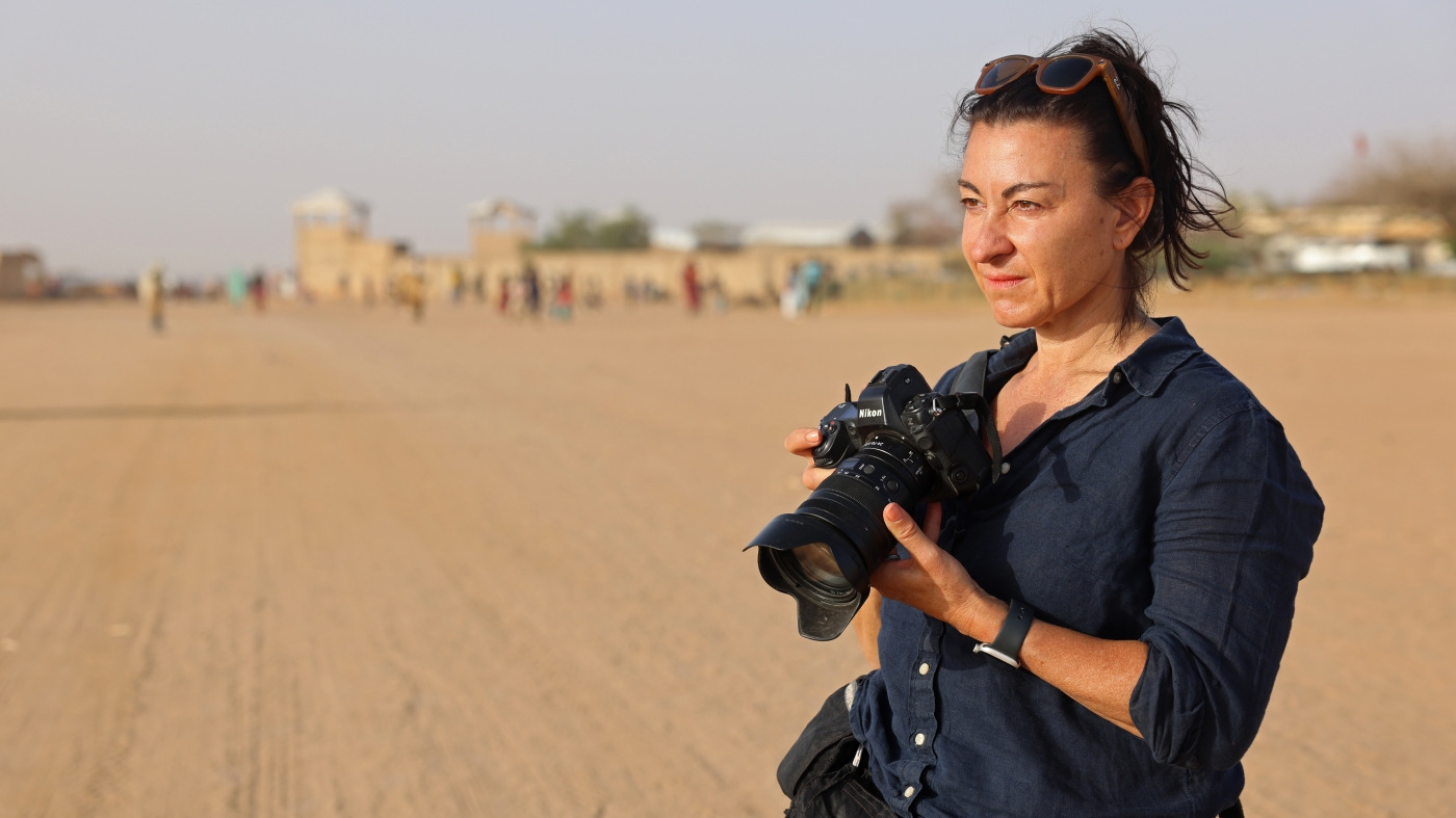 Featured image for Lynsey Addario: Balancing War Photography, Family, and Hope