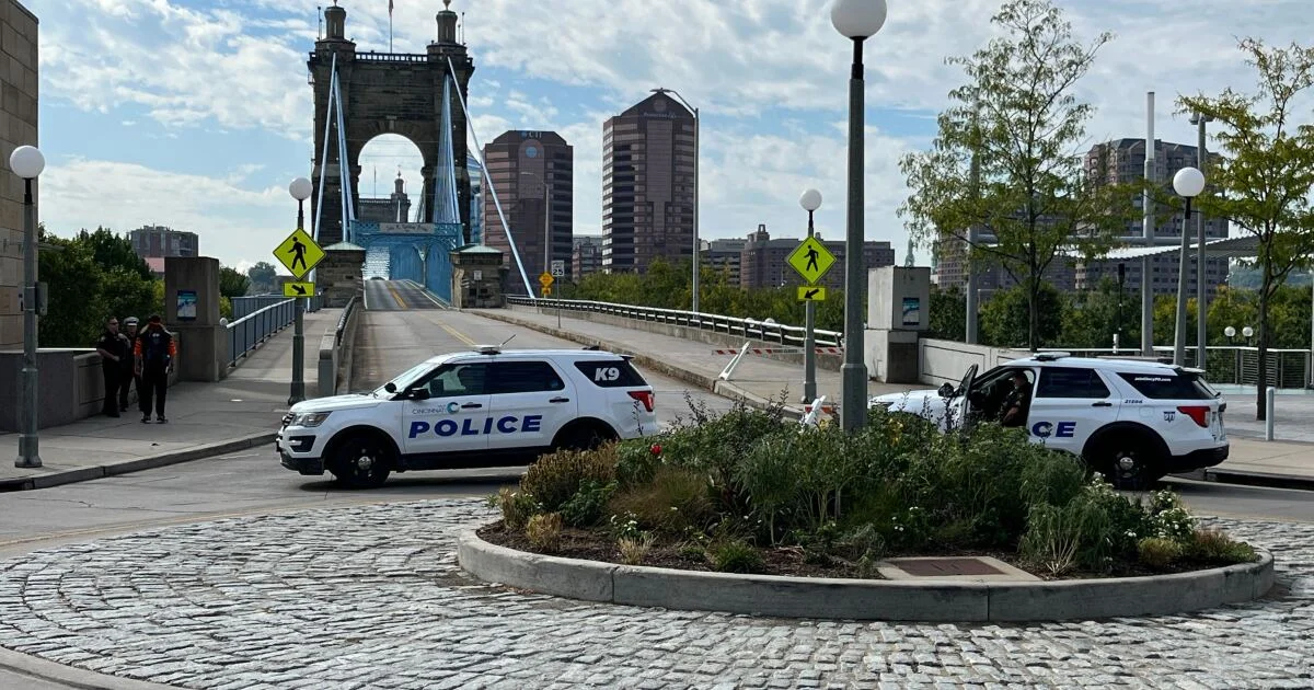 Roebling Bridge Shut Down Amid Bomb Threat