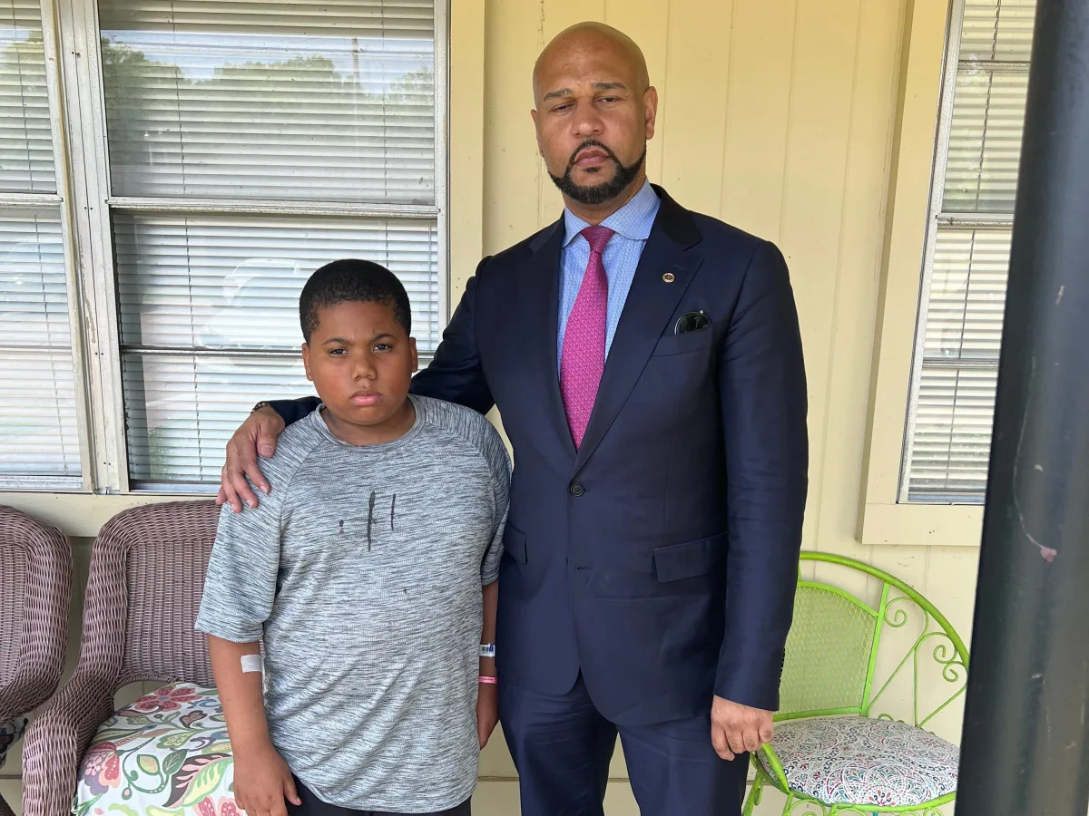 11-year-old Mississippi boy blames police for shooting after calling 911