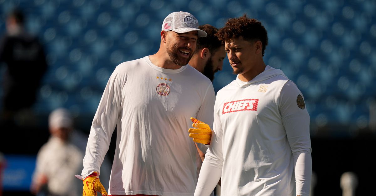 Mahomes and Reid Reflect on Narrow Victory Over Panthers