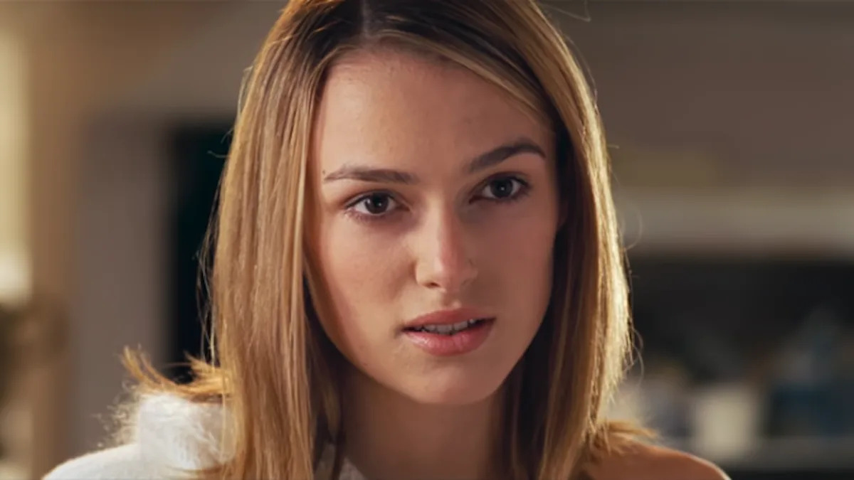 Featured image for Casting Director Acknowledges Keira Knightley's Youthful Miscasting in Love Actually