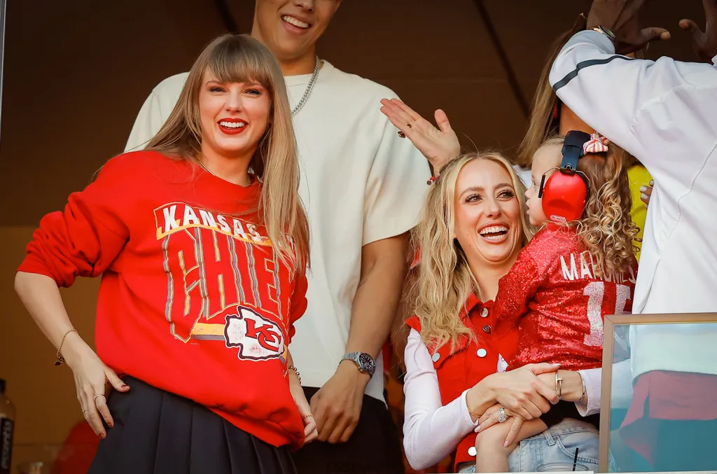 Featured image for "Chiefs Owners Surprise Taylor Swift with $5K Luxury Birthday Gift"