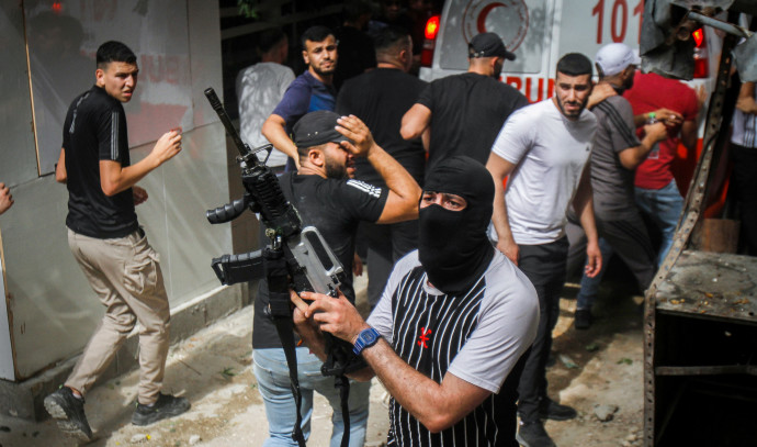 West Bank terror attack wounds 5 Israelis, including 4 soldiers.