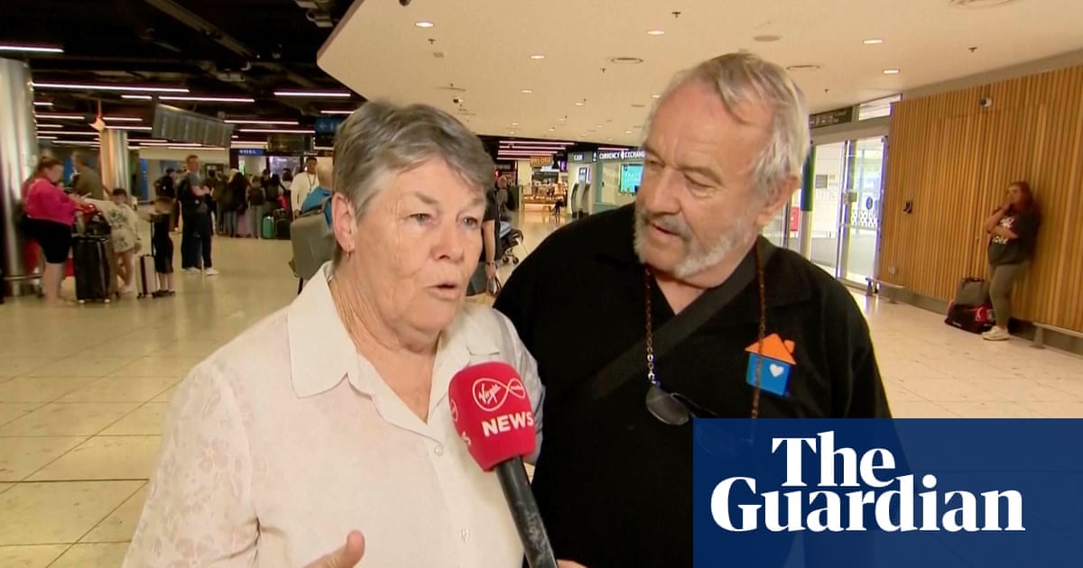 Featured image for "12 Injured as Turbulence Hits Qatar Airways Flight"