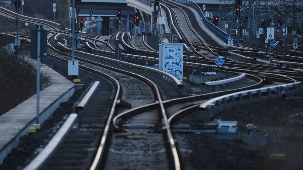 Train derailment in Netherlands leaves one dead and dozens injured.
