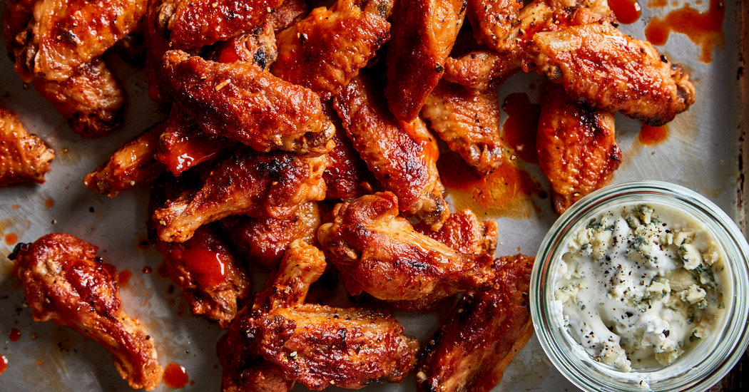 "Ultimate Super Bowl Snack Guide: Quick and Easy Recipes for Your Party"