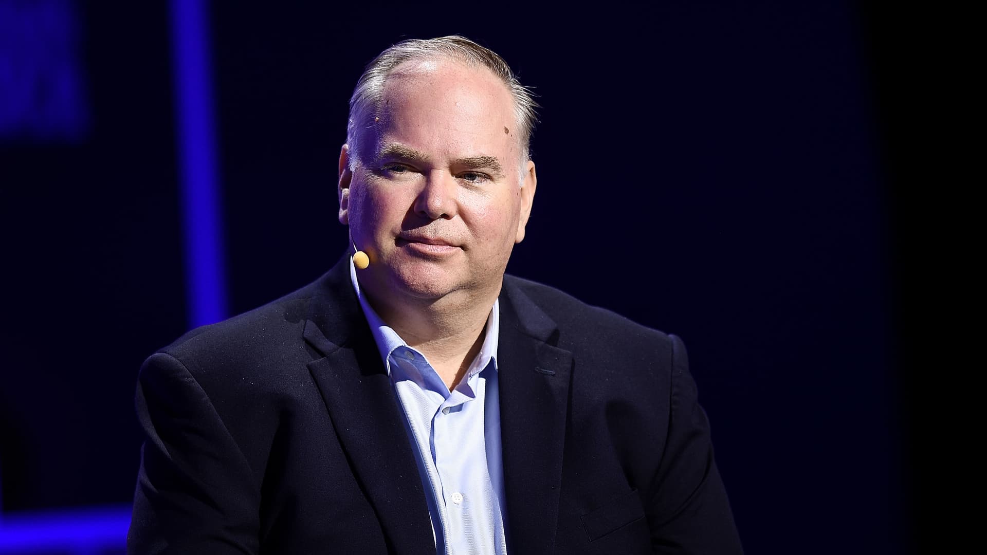 Featured image for Frontier CEO Responds to United's Discount Airline Criticism