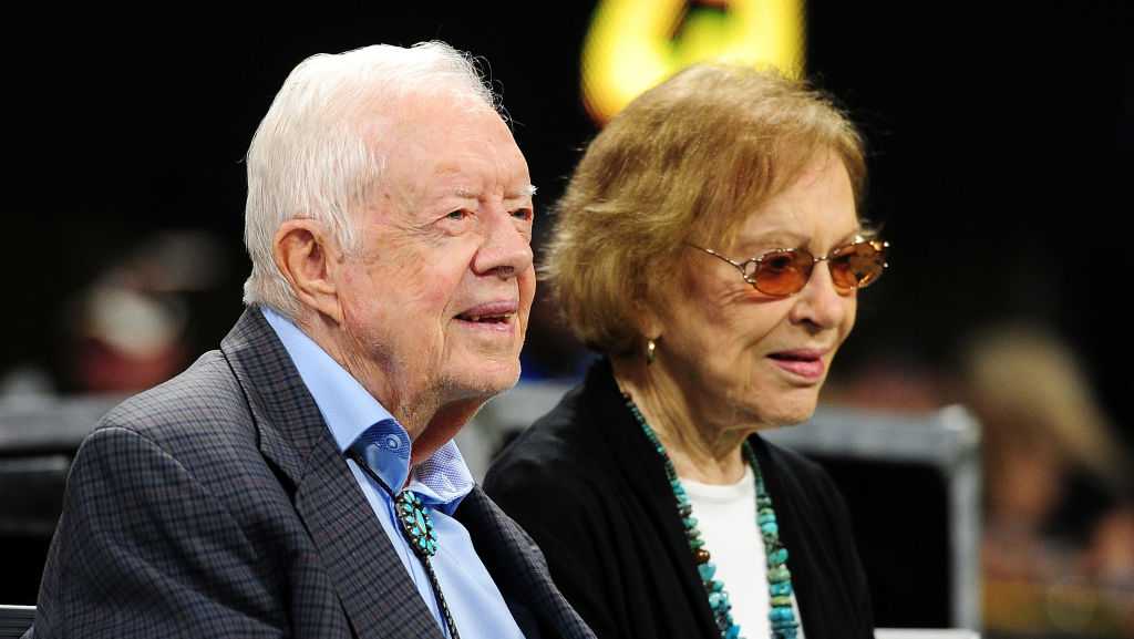 "Jimmy and Rosalynn Carter: Celebrating 77 Years of Love and Commitment"