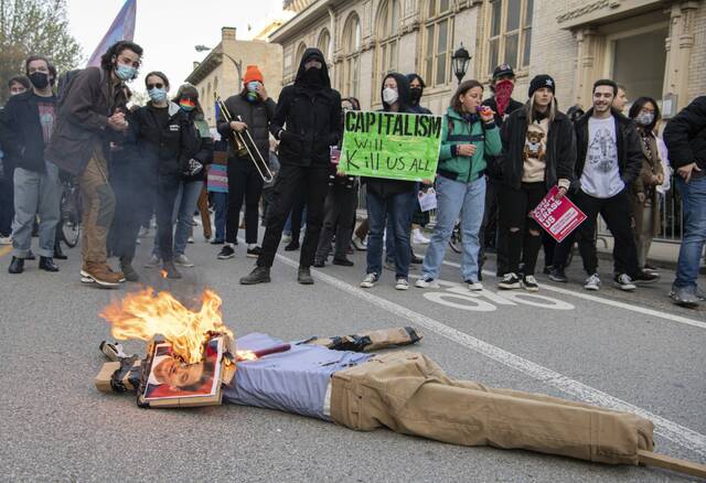 Featured image for Police declare 'public safety emergency' during Michael Knowles appearance at Pitt protest.