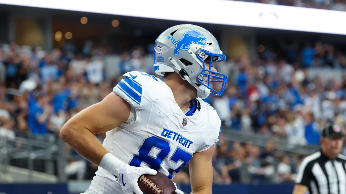 Lions' LaPorta Out, Davis to Play with Cast Against Jaguars