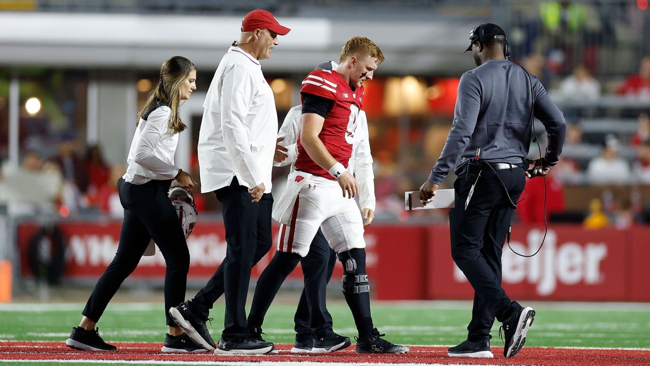 Wisconsin's QB Situation Uncertain for Michigan Game
