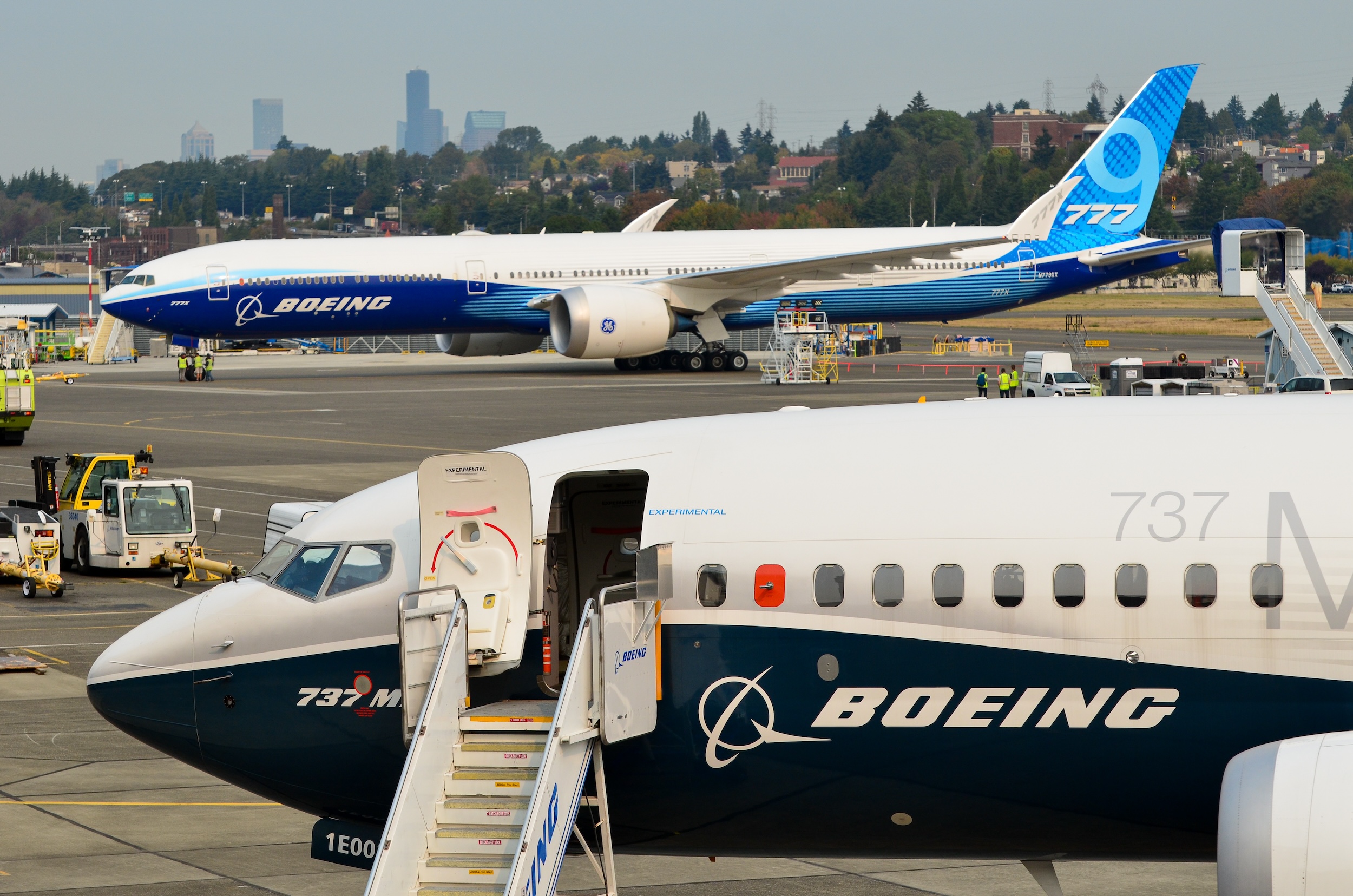 Featured image for Emirates' Clark Urges Boeing to Resolve Crisis and Production Woes