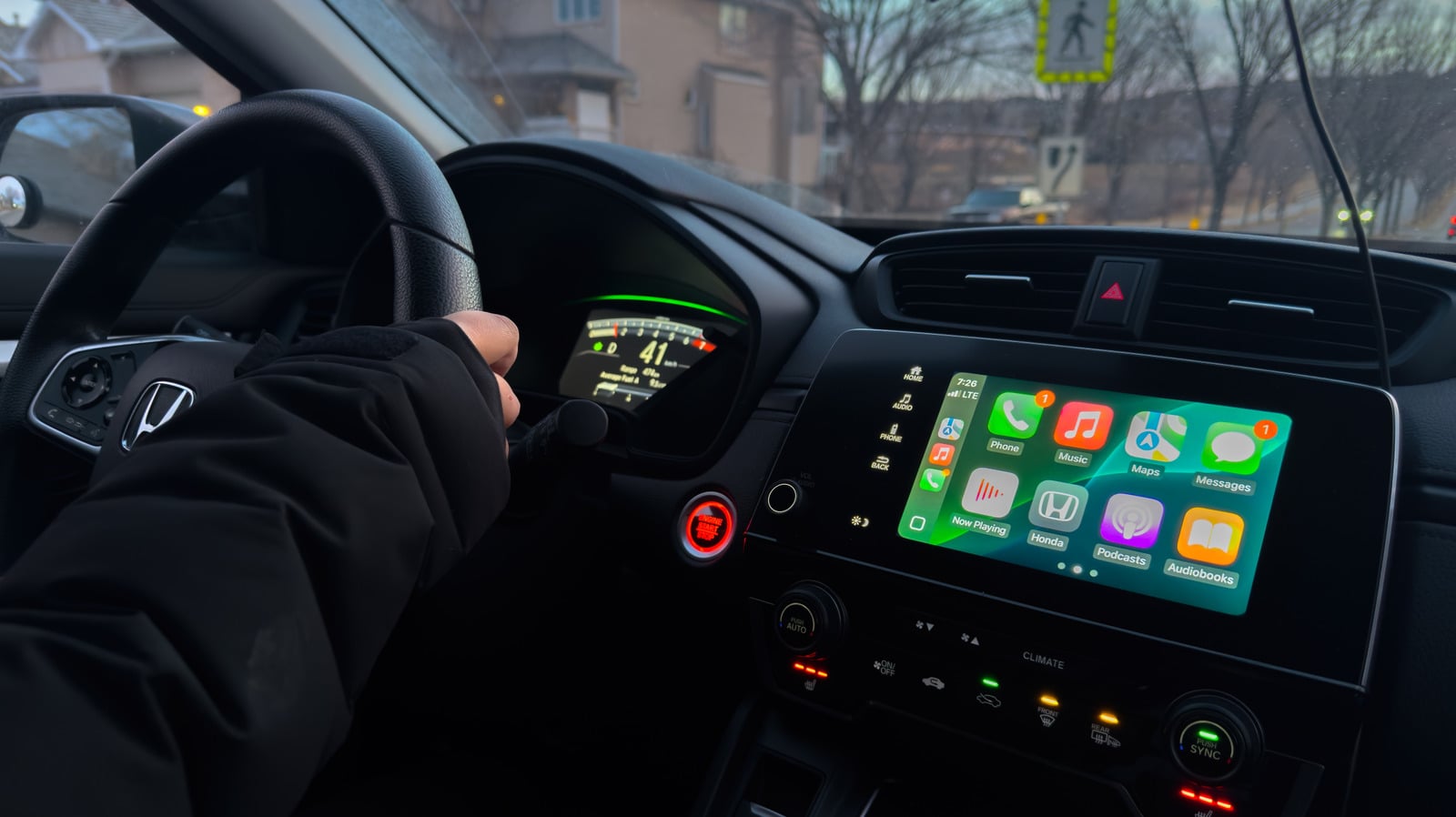 Featured image for Using Apple CarPlay Without Cell Service