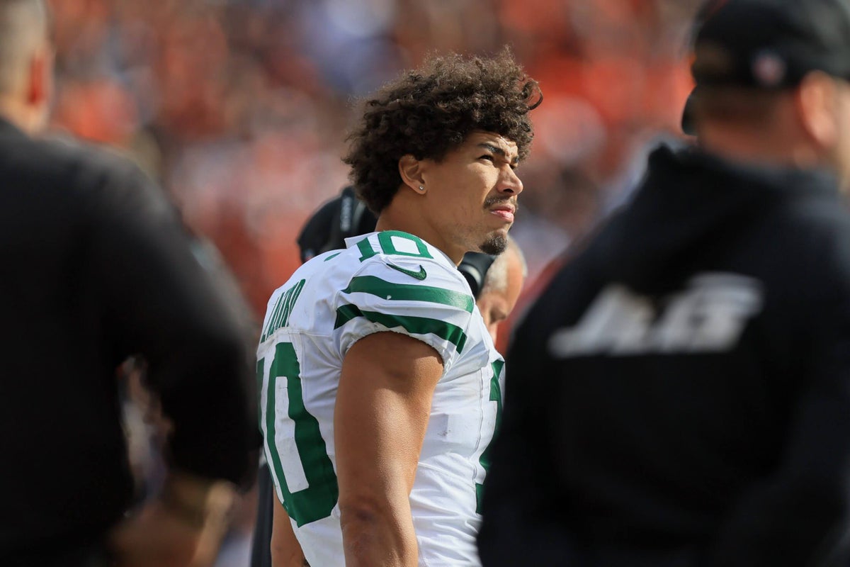 Featured image for Jets release wide receiver Allen Lazard, Rodgers' former Packers teammate