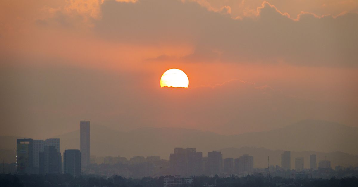 Featured image for "UN Stalls Sun-Blocking Climate Change Tech Over Safety Concerns"