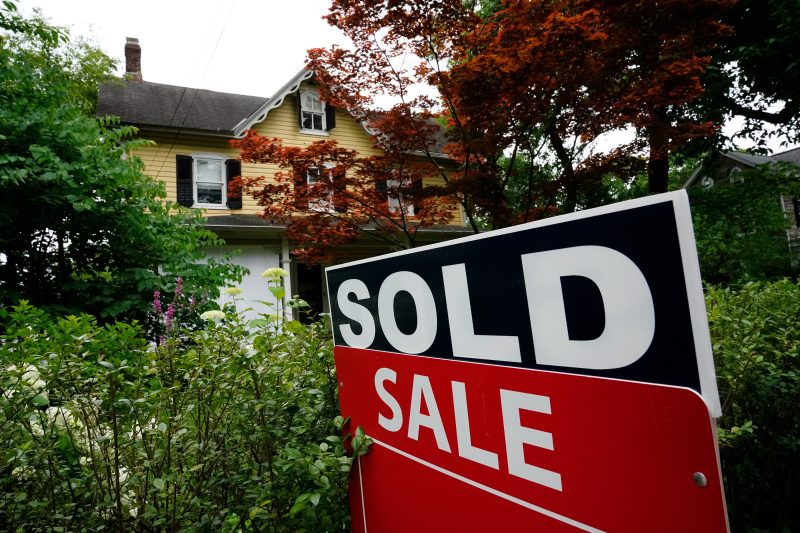 "2024 Housing Market: 4 Texas Cities Expecting Price Declines, Affordable Markets to Watch"