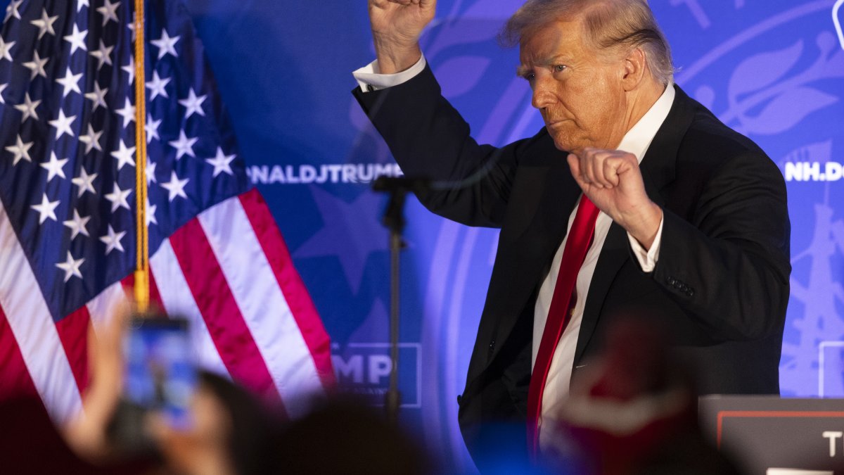 "Nikki Haley's Rise in New Hampshire Polls Threatens Trump's Lead"