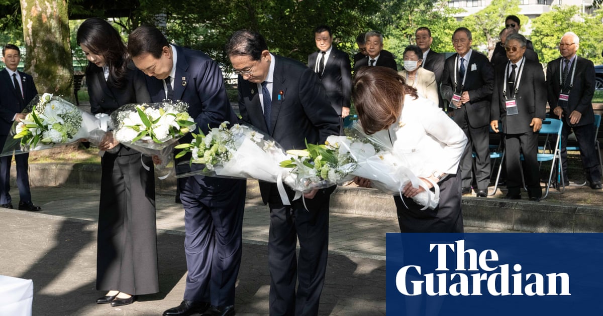 Leaders of Japan, South Korea, and US unite to address regional challenges.