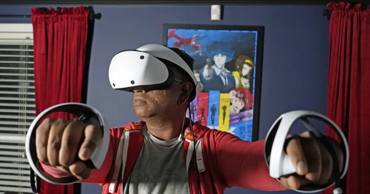 Sony's PSVR2 sells 600k units in just six weeks, outpacing original launch.
