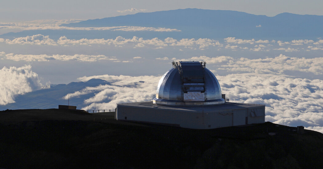 Featured image for "NSF Approves Funding for One Giant Telescope, Threatening Future of US Astronomy"