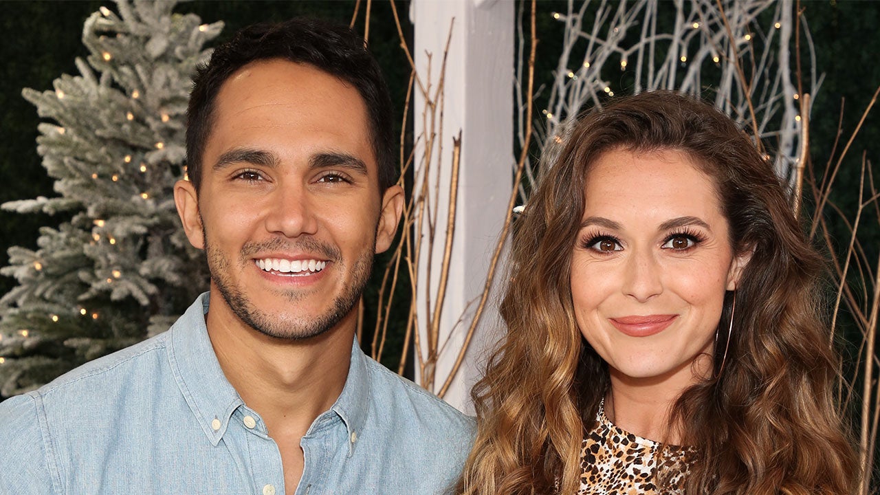 Featured image for "Alexa and Carlos PenaVega Announce Fourth Baby on the Way"
