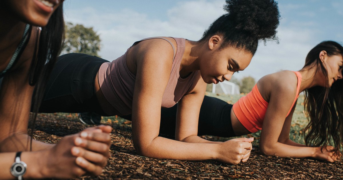 Featured image for "Ultimate 31-Day Plank Challenge for Total Core Strength"