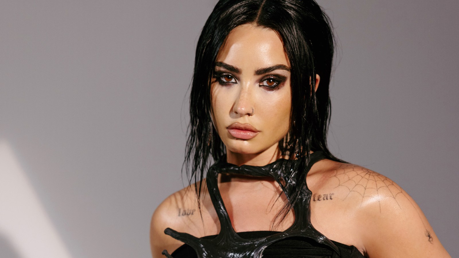 Featured image for Demi Lovato Collaborates with Slash to Rockify Their Pop Hits on 'Revamped' Album