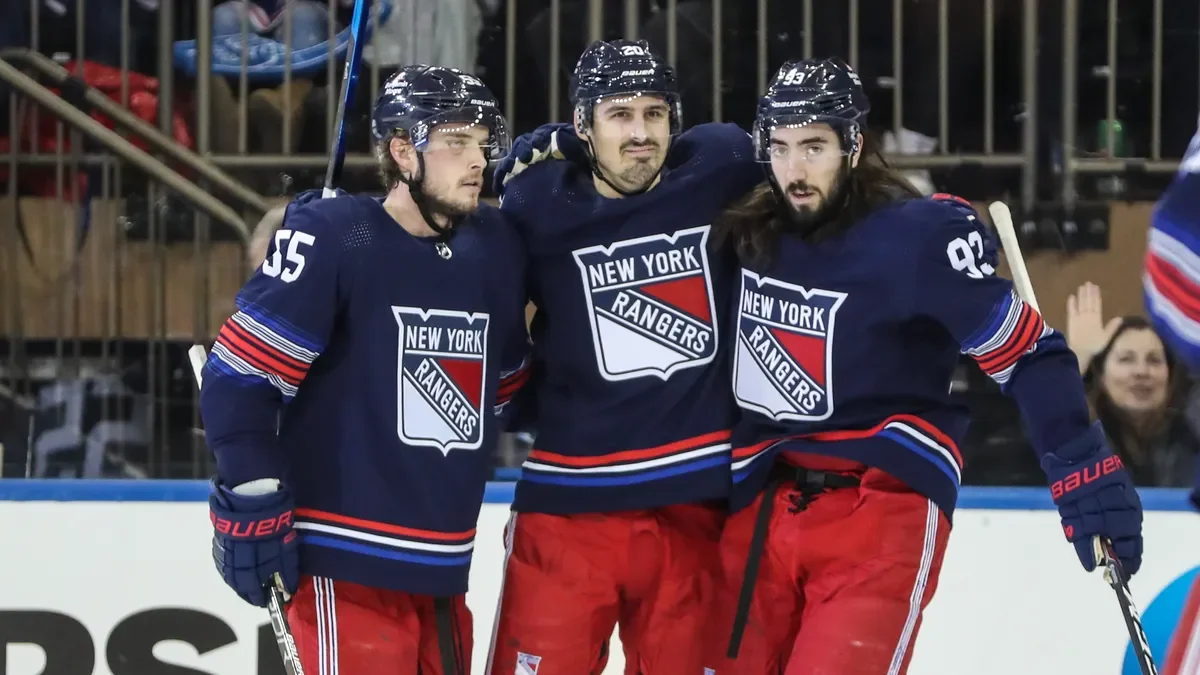 "Chris Kreider's Milestone Night Propels Rangers to Victory over Ducks"